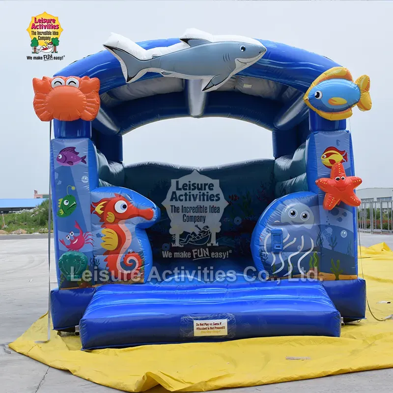Castelos Bouncy infláveis padrão, um aquário com estrutura